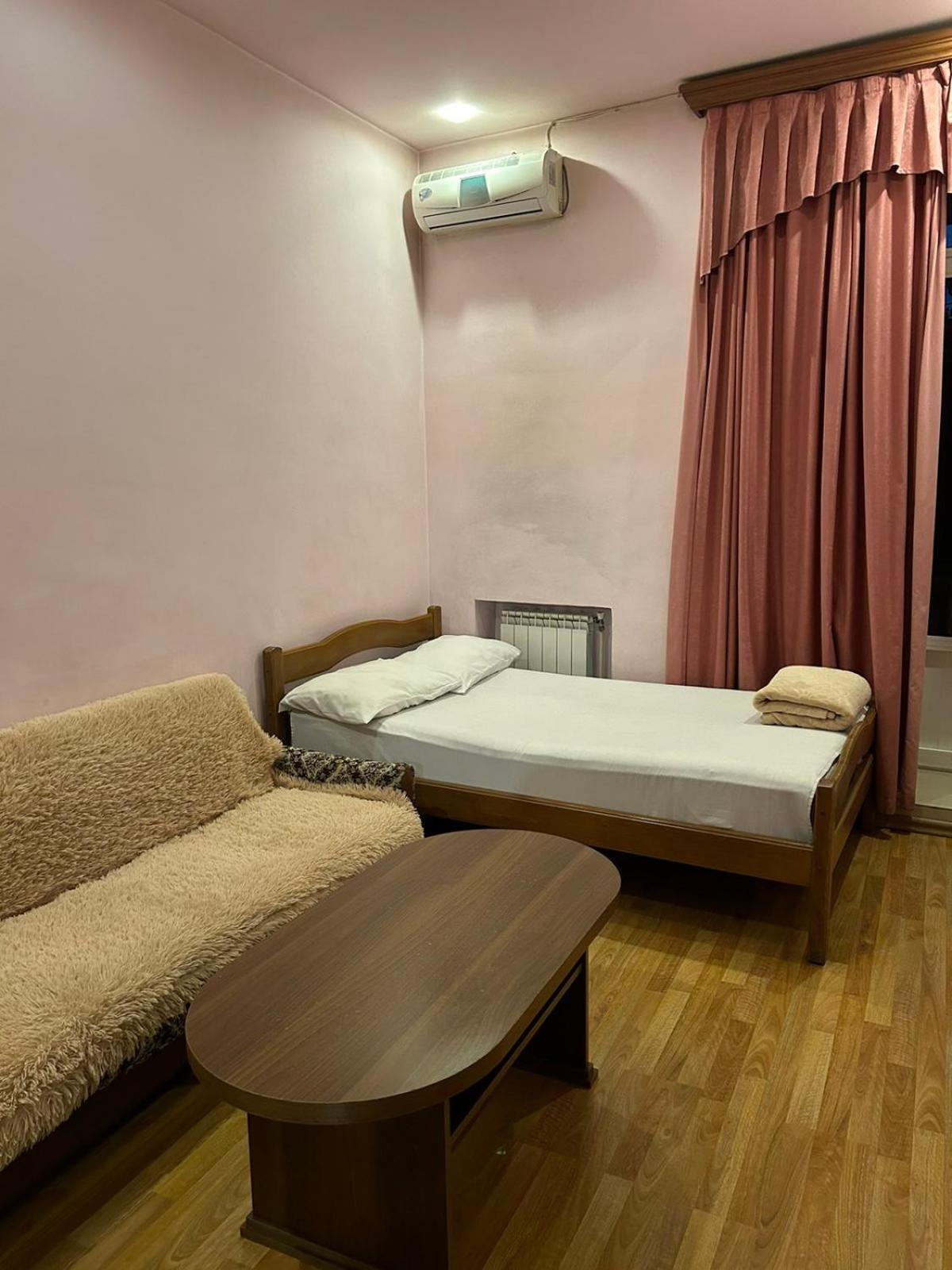 Manand Hotel Erevan Exterior foto